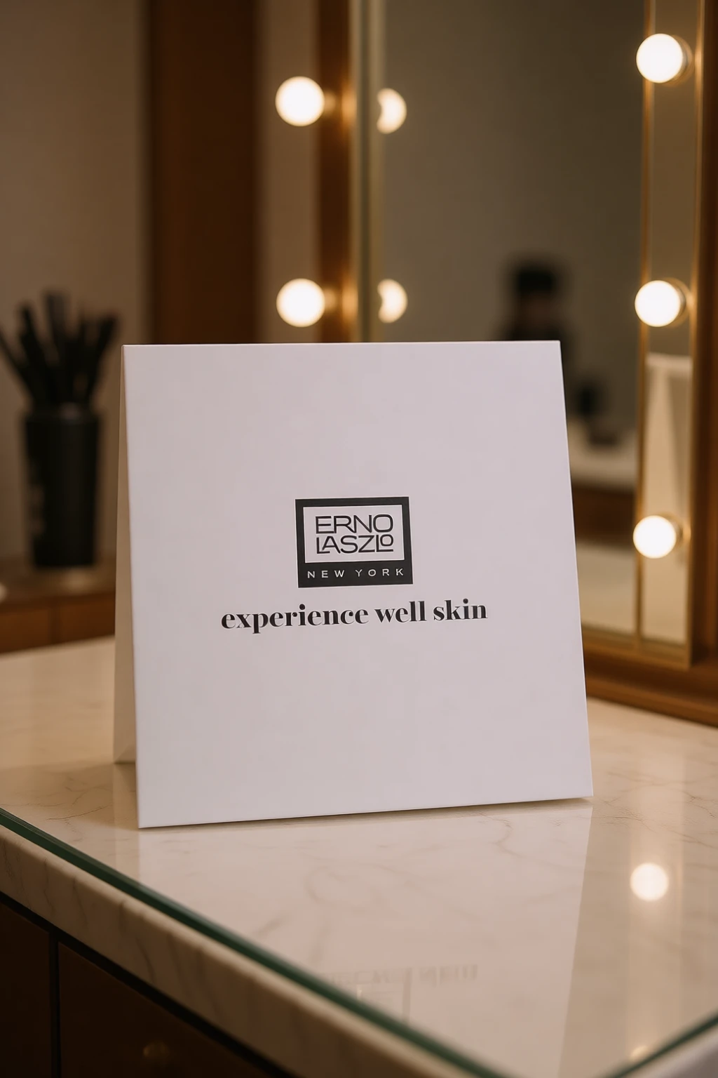 Cosmetic packaging